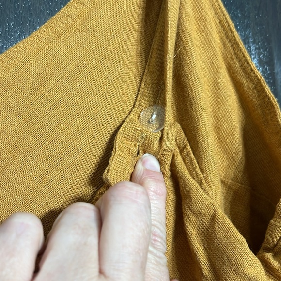 universal threads women’s mustard button dress. Size M - Picture 8 of 10